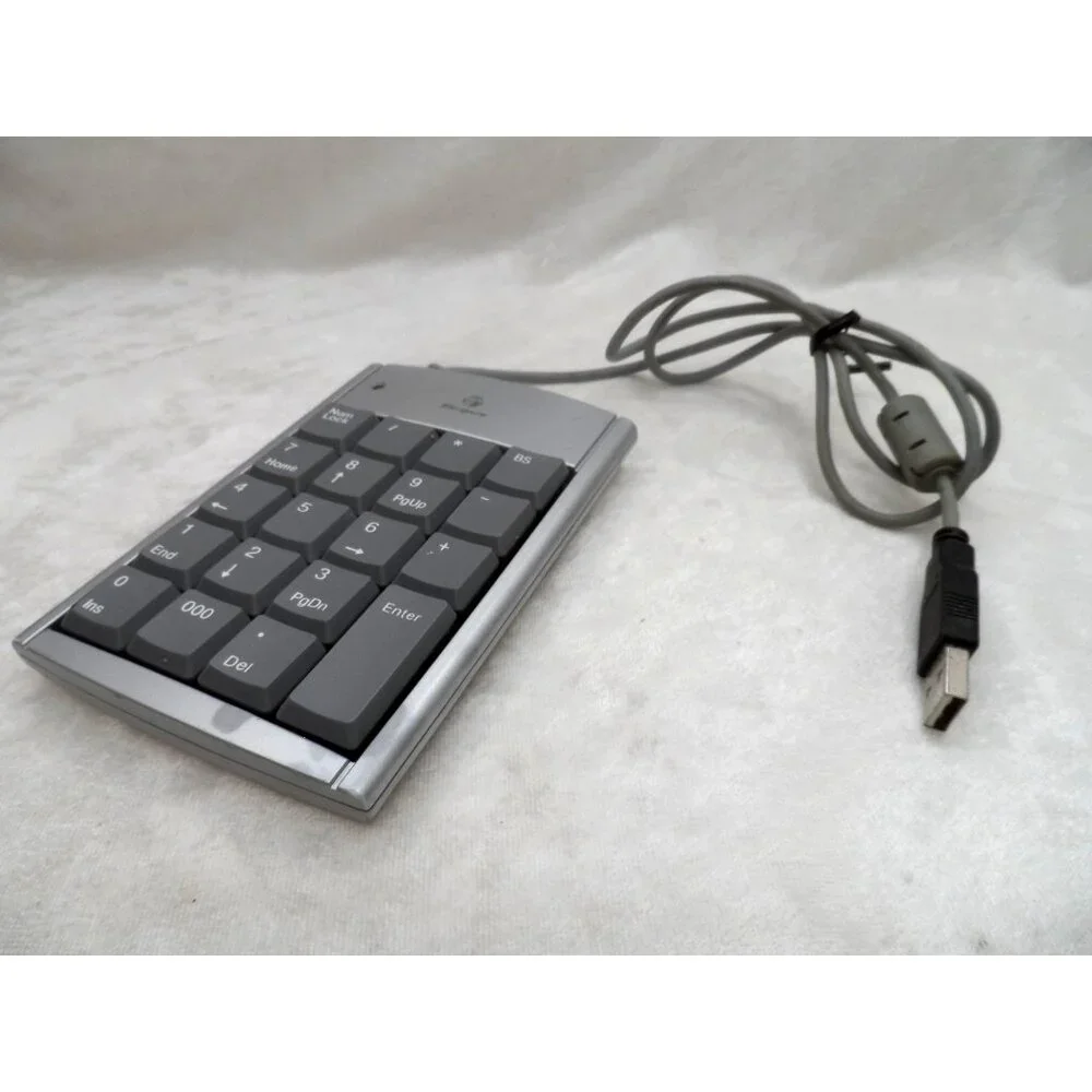 Targus Model PAUK10U Numeric Keypad Plug & Play 2 USB Ports